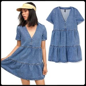 🆕H&M v-neck denim dress